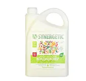 Synergetic биоразлагаемый концентрированный гипоаллергенный бальзам кондиционер для белья иланг иланг и вишня 3,75 л