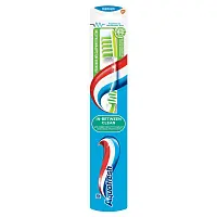 Aquafresh зубная щетка clean средней жесткости в ассортименте